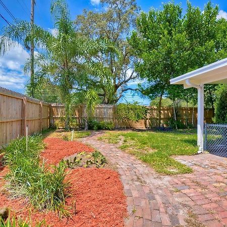 Spacious 5 Bedrooms 3 Bathrooms Family-Friendly Home With Heated Salt Pool Clearwater Eksteriør billede