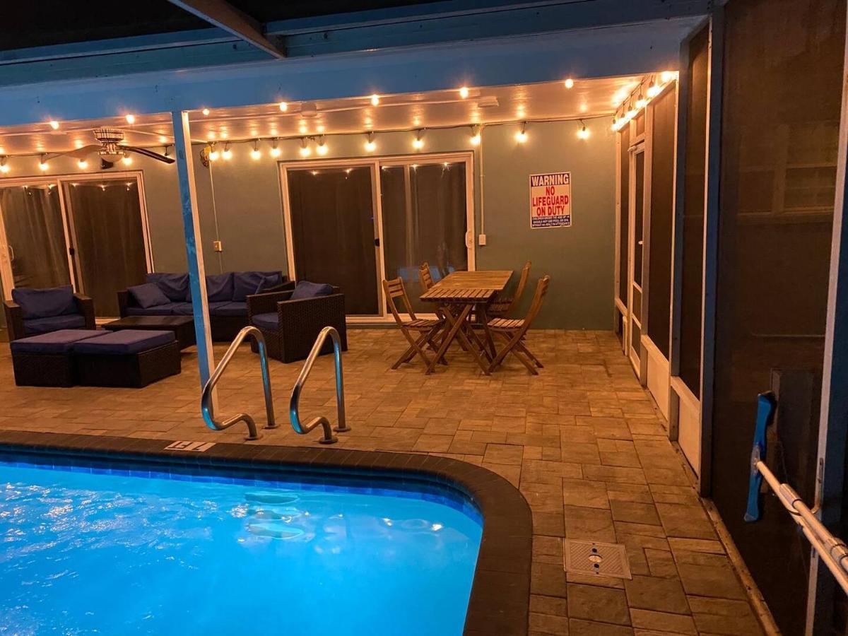 Spacious 5 Bedrooms 3 Bathrooms Family-Friendly Home With Heated Salt Pool Clearwater Eksteriør billede