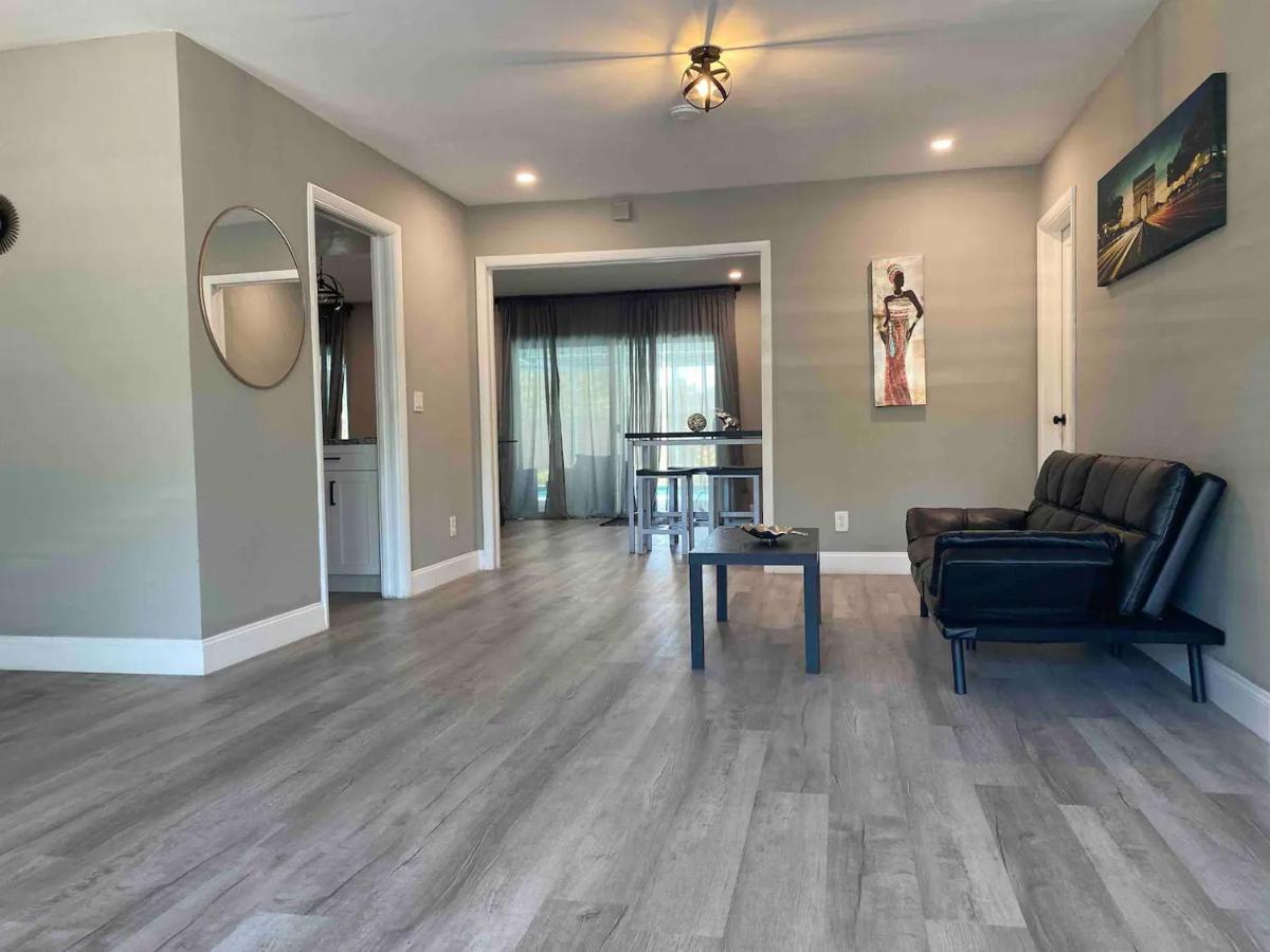 Spacious 5 Bedrooms 3 Bathrooms Family-Friendly Home With Heated Salt Pool Clearwater Eksteriør billede