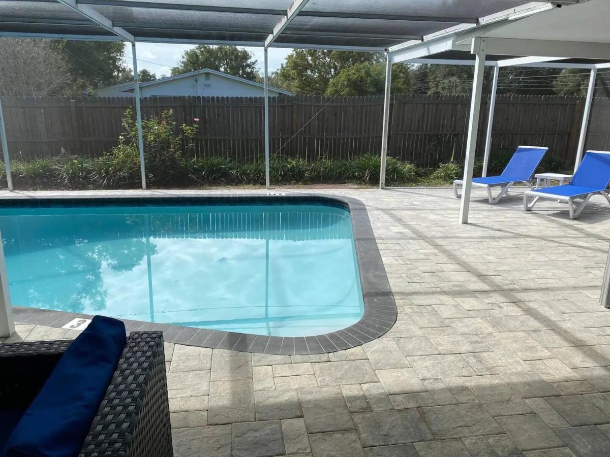 Spacious 5 Bedrooms 3 Bathrooms Family-Friendly Home With Heated Salt Pool Clearwater Eksteriør billede