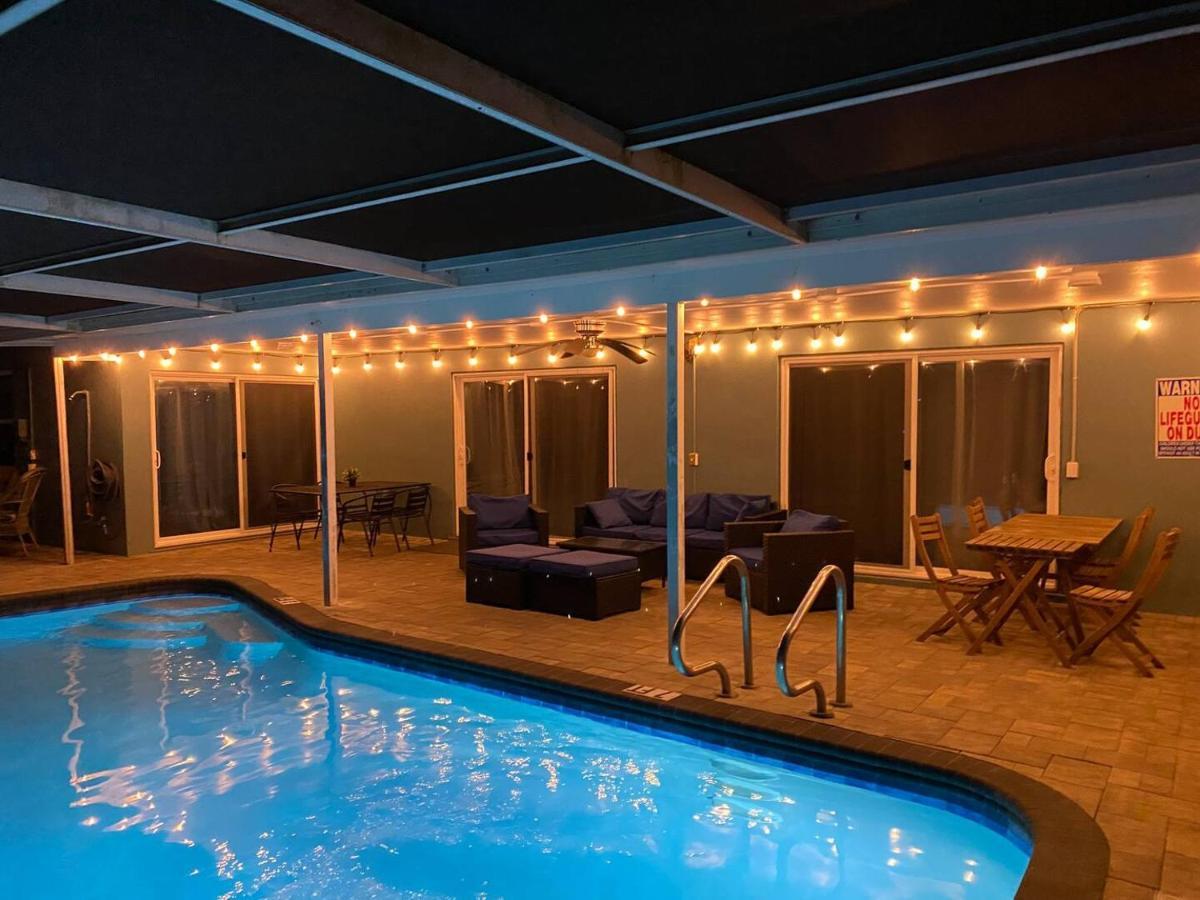 Spacious 5 Bedrooms 3 Bathrooms Family-Friendly Home With Heated Salt Pool Clearwater Eksteriør billede