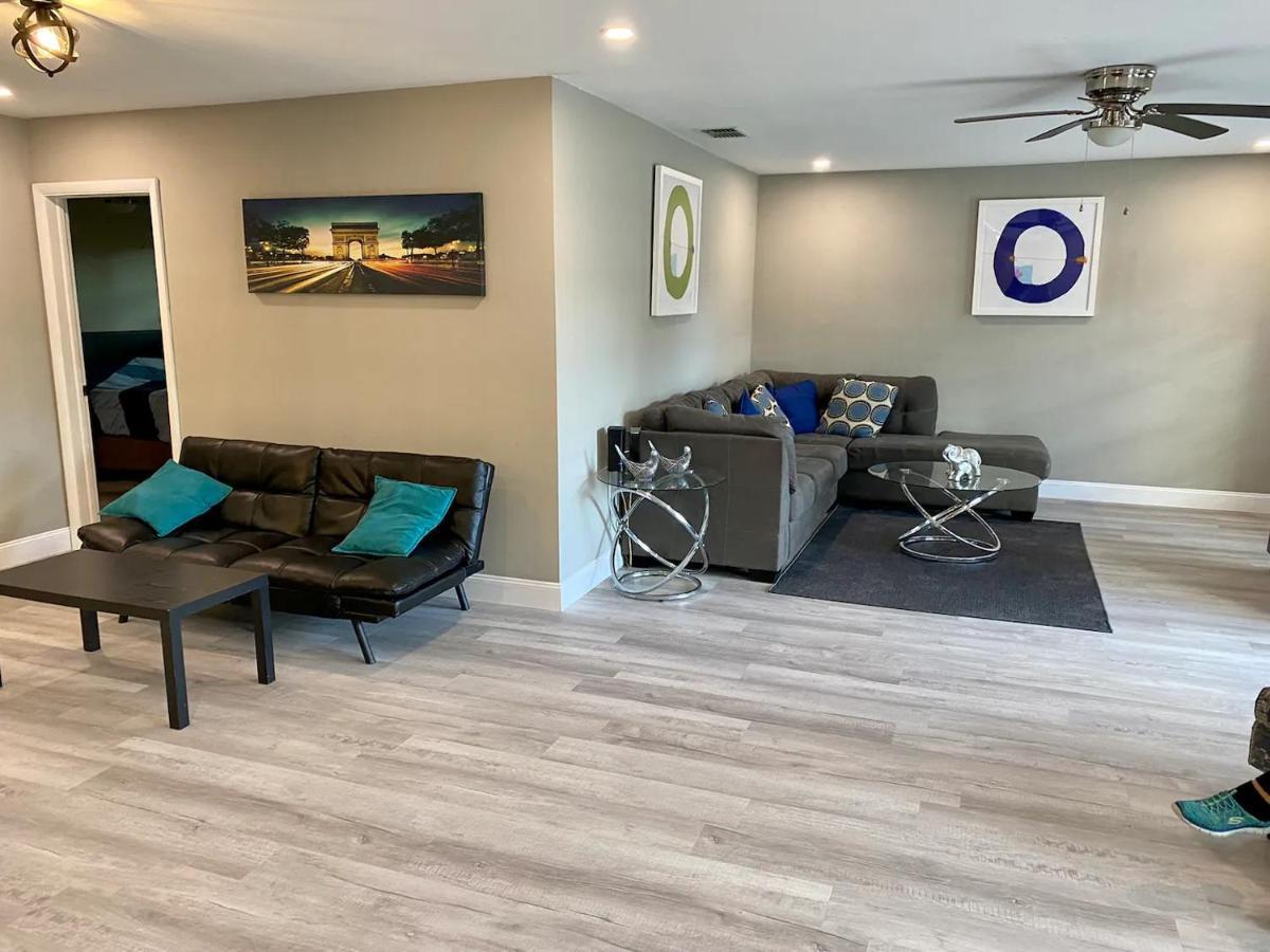 Spacious 5 Bedrooms 3 Bathrooms Family-Friendly Home With Heated Salt Pool Clearwater Eksteriør billede