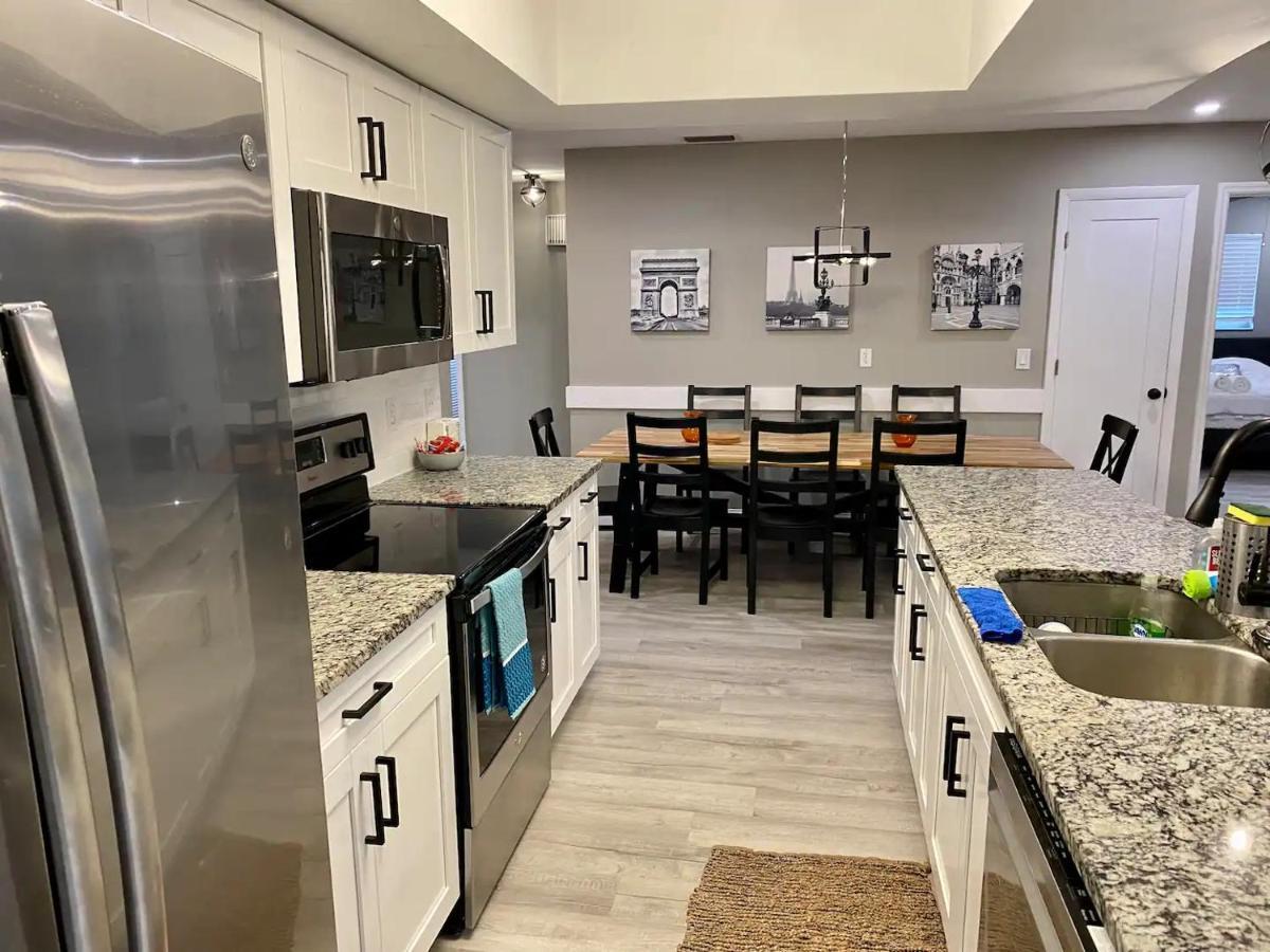 Spacious 5 Bedrooms 3 Bathrooms Family-Friendly Home With Heated Salt Pool Clearwater Eksteriør billede